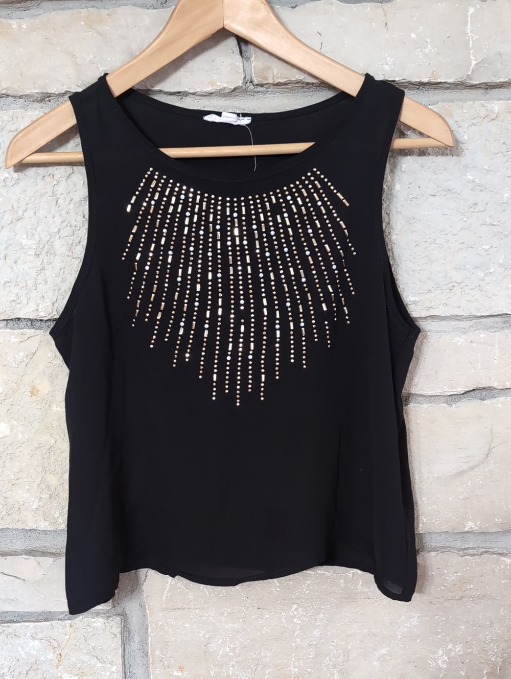 A'GACI Black Sleeveless Embellished Boxy Tank